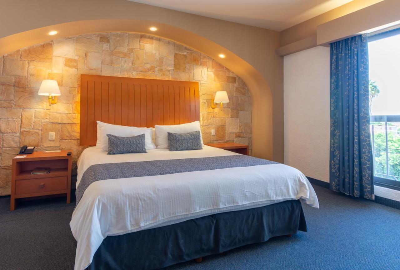 Flamingo Hotel 4*