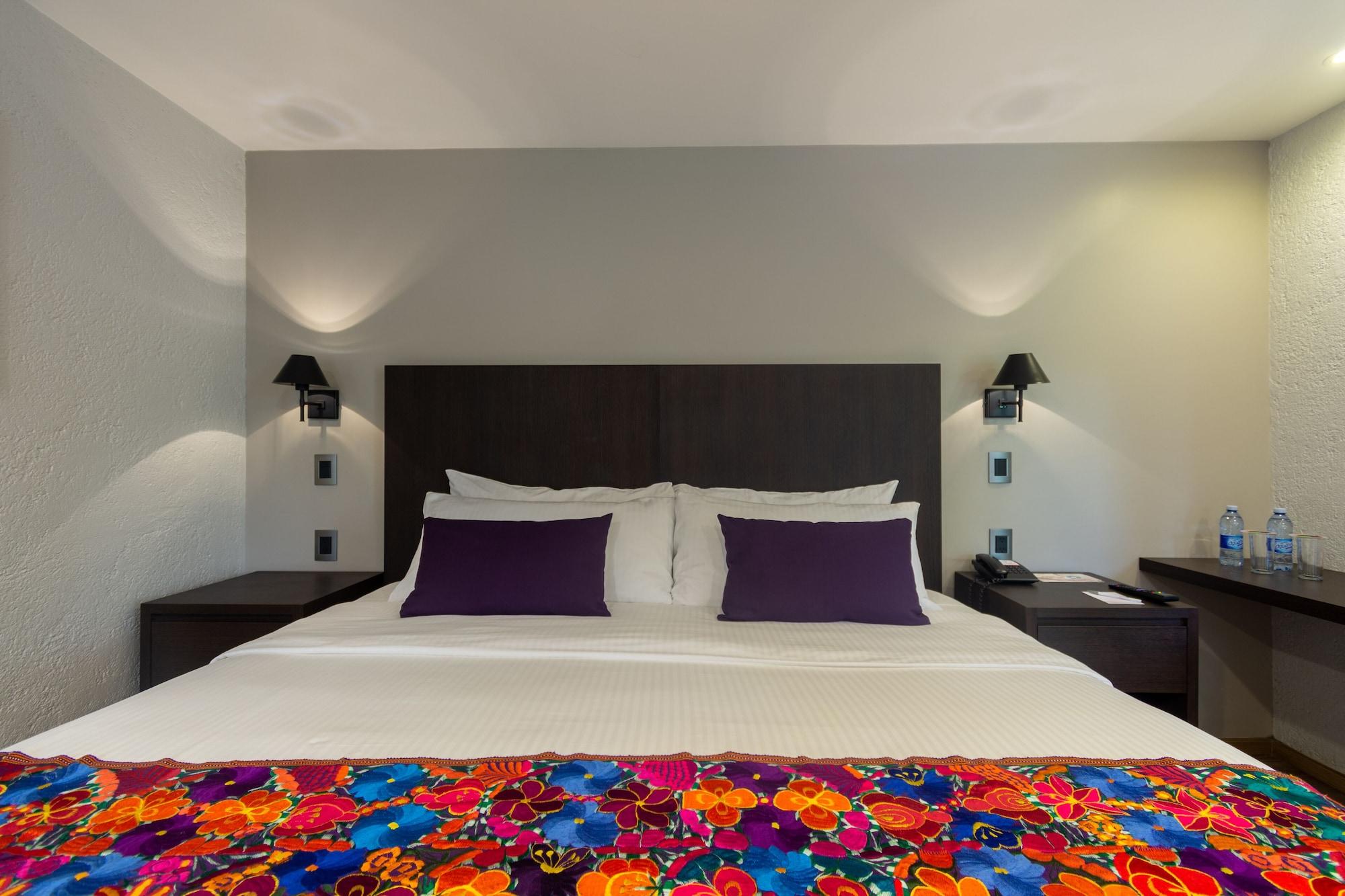 Flamingo 4*